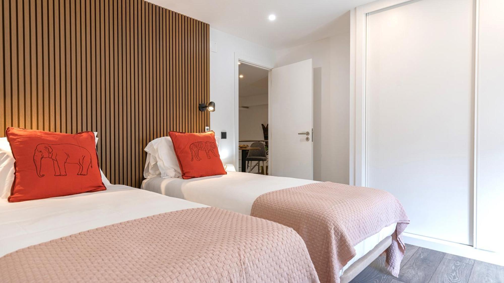 Amazing 3bdr Duplex In By Lovelystay Apartment Lisbon
