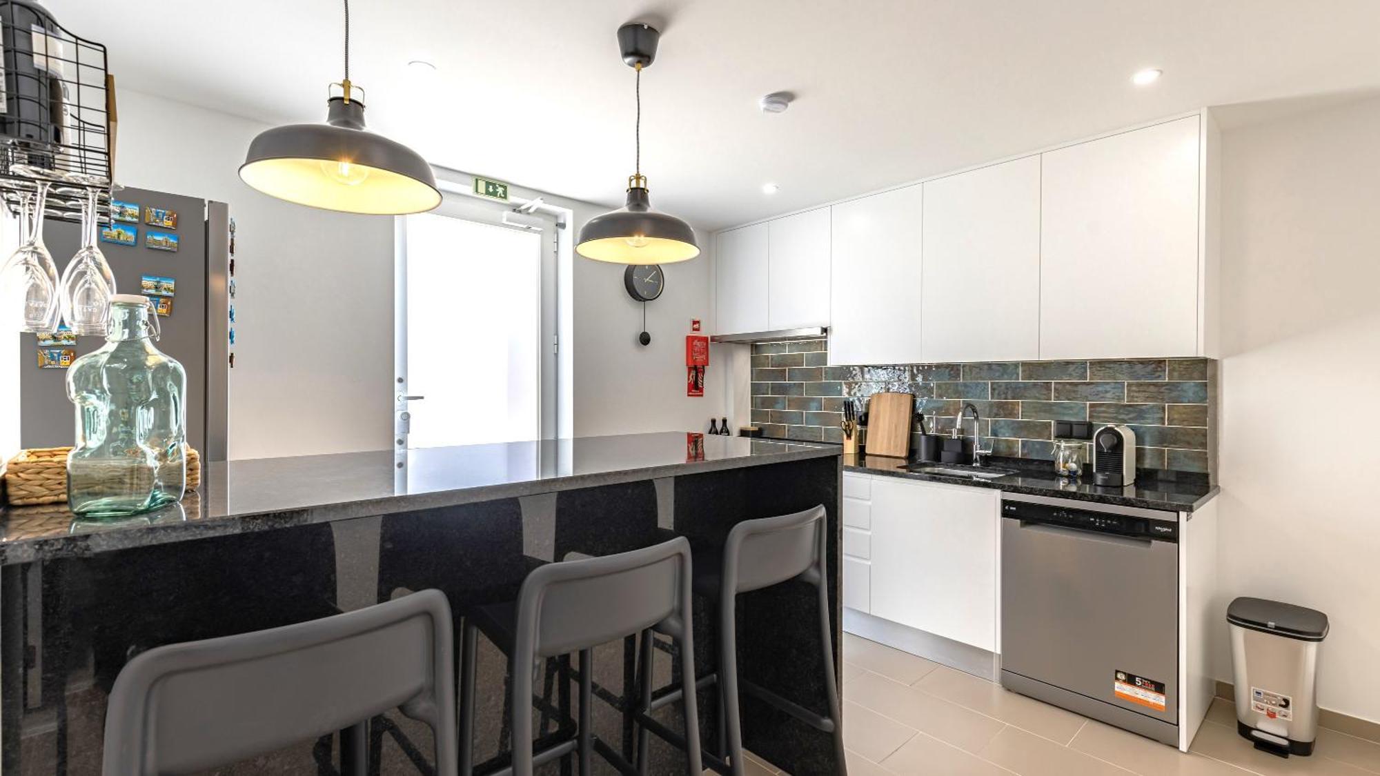Amazing 3bdr Duplex In By Lovelystay Lisbon